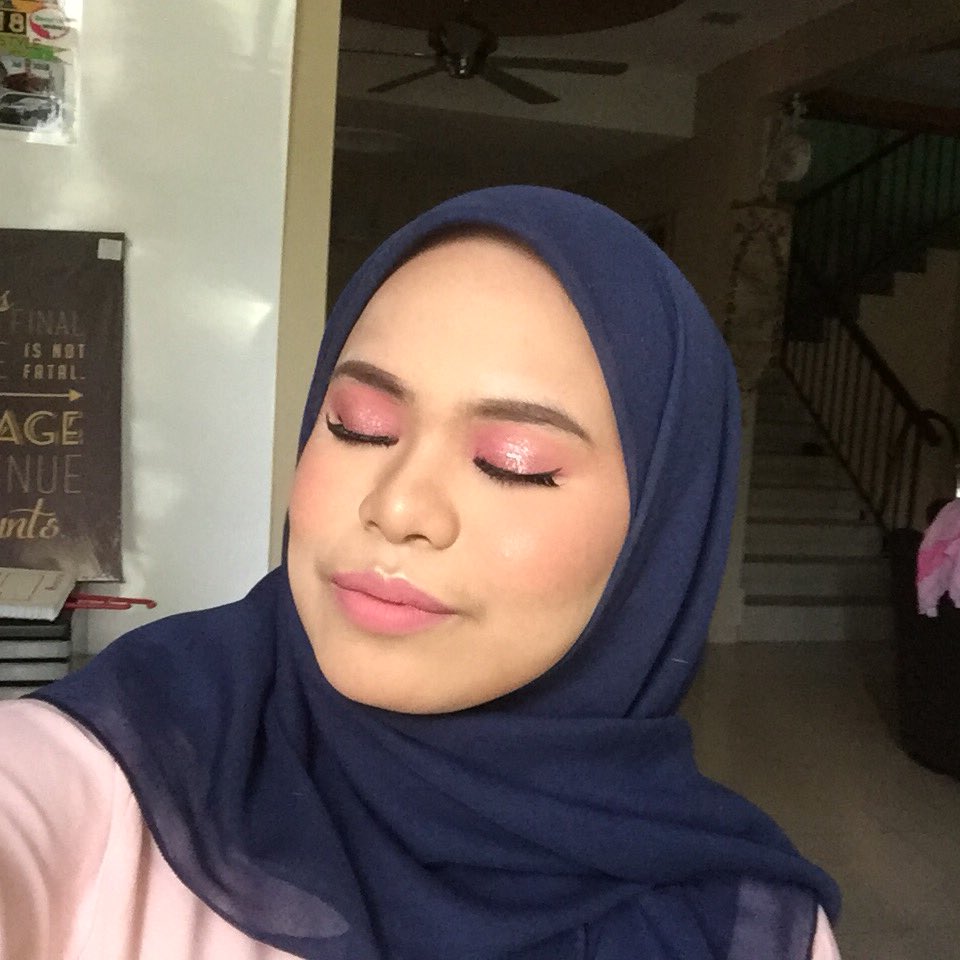 LeaIsmail_'s tweet photo. Hi errrrvvwannn 💕💕
I’m doing makeup service for any events n occasions. Any inquiries just dm me kay ❤️ rates murr murr only 😍
Whatsapp 0179276796
#dinner #wedding #nikah #reception #makeup #makeupartist #muamalaysia #dinnermakeup #motd #makeupartistmurah #makandam https://t.co/UuCdUadv1A
