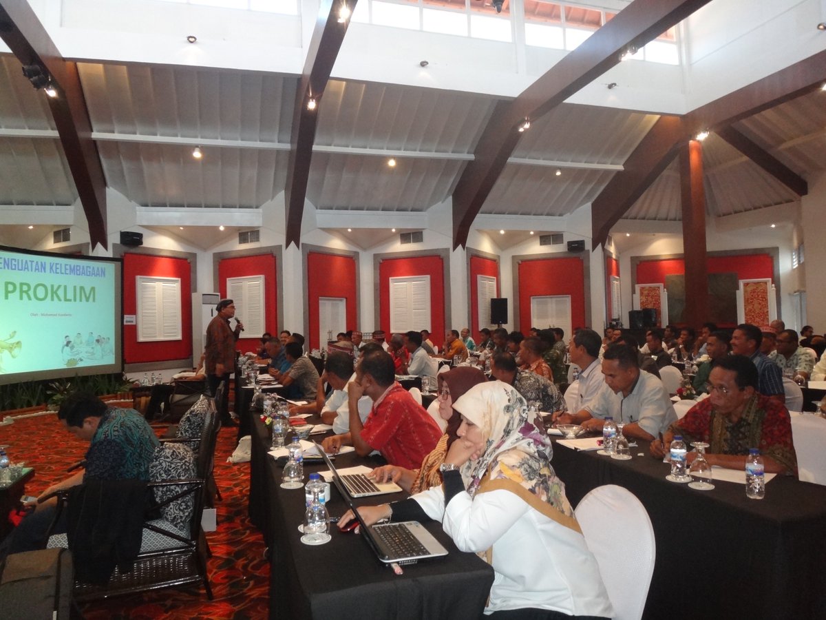 ProKlim_KLHK's tweet image. Malam Sahabat ProKlim 🙌

Rangkaian acara di hari pertama Pelatihan Peningkatan Kapasitas Kemas (Kelompok Masyarakat) ProKlim Provinsi Nusa Tenggara Timur telah usai 👌

#pelatihan
#kemas
#proklim