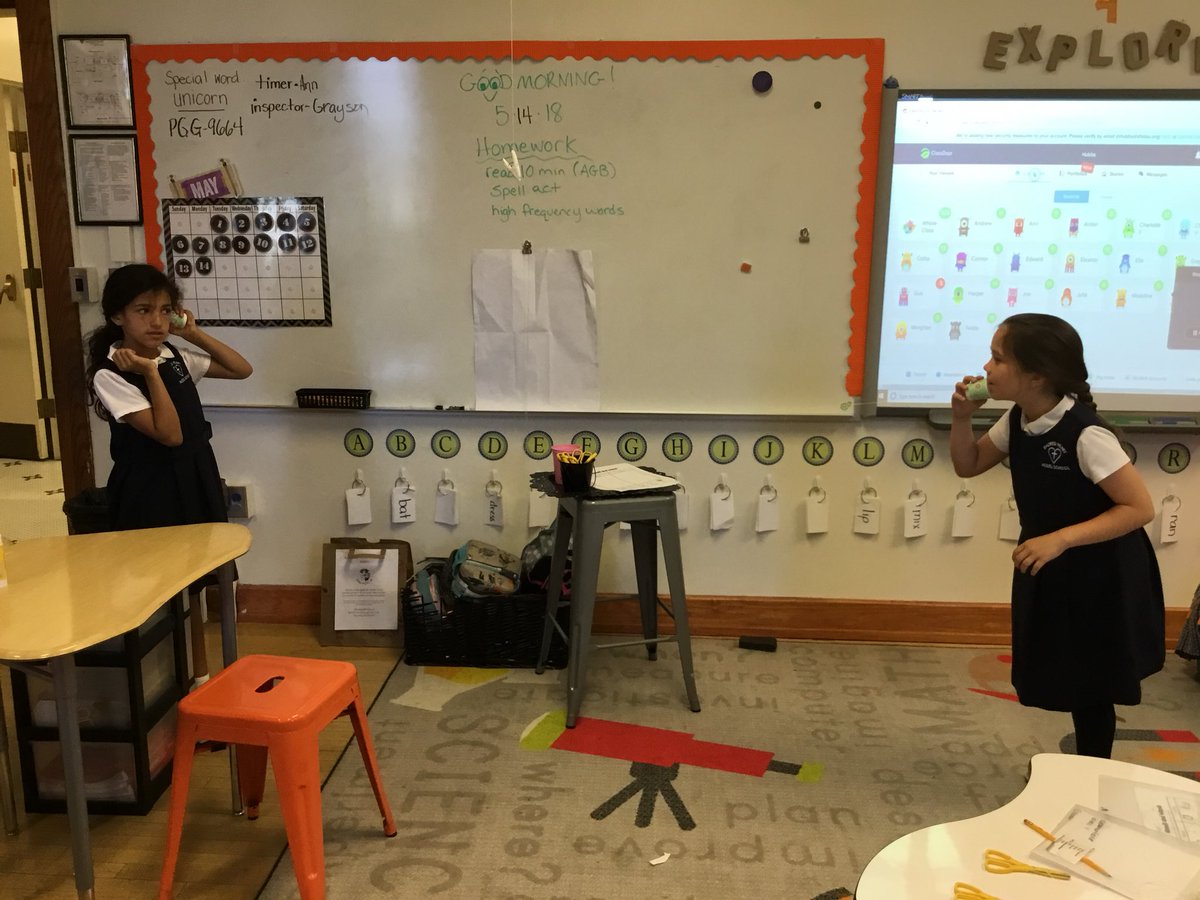 NicoleHubbs1's tweet photo. Level 1 constructed a cup phone which transmitted sound vibrations along a tightly-pulled string. The bottom of the cup picked up sound vibrations on one and reproduced the sound at the other. #sound #vibrations #learninginlevel1 https://t.co/hu91otd2Ni