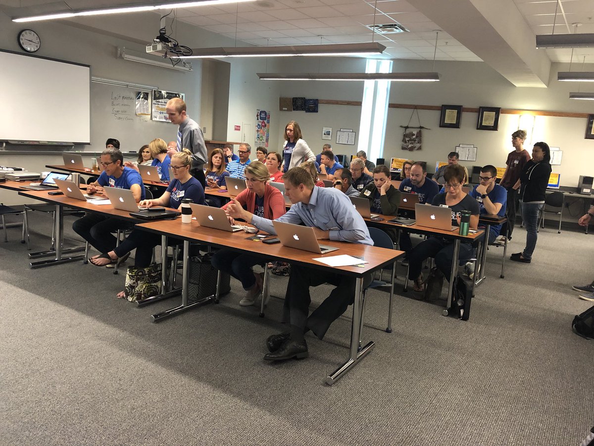 PLCSTech's tweet photo. Day 2 of our Apple deployment! Getting more hands on and into some fun stuff! #PLSHS #PLCSBeknown #PLCSTech @AppleEDU https://t.co/XFttTeKViy