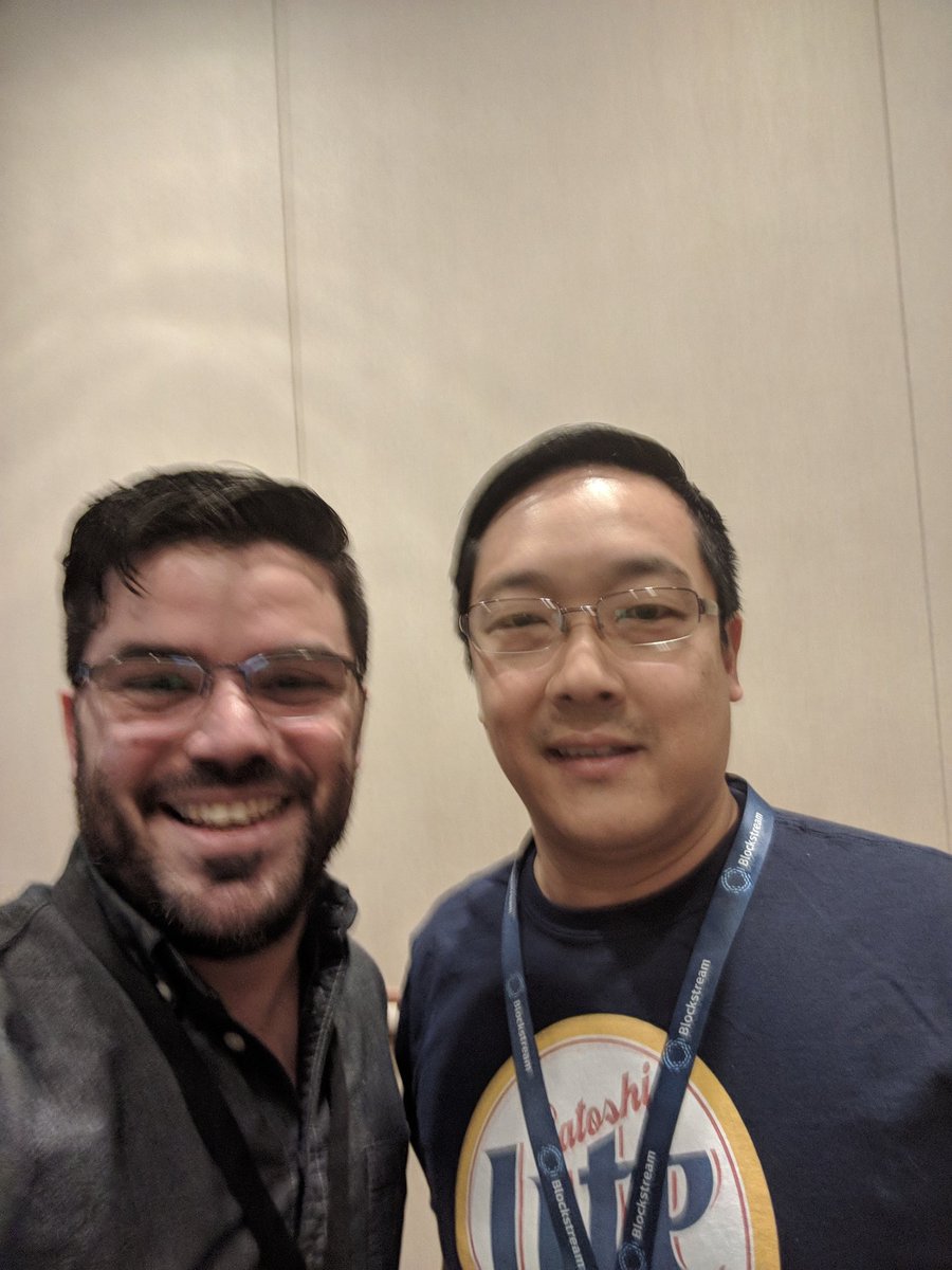 DanielMuvdiYT's tweet photo. Atención a los inversores de LTC ya estoy hablando con el duro más tarde les cuento :) @SatoshiLite  #consensus https://t.co/ioPaOTG2bN