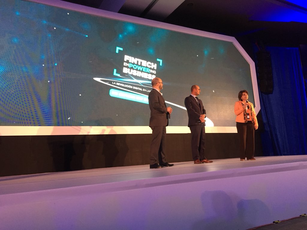 IMEF_CDMX's tweet photo. Silvia Meljem, @lopezmacari y @ArturoCarvajalT nos dan la bienvenida al #SimposiumIMEF que transformará nuestra forma de ver las finanzas. @IMEFOficial #Fintech #Innovacion #EmpoweringBusiness https://t.co/vlKXKdLDoE