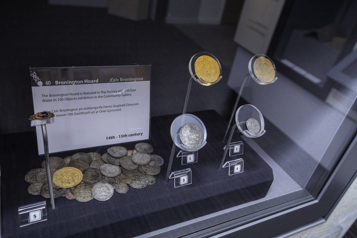 Lovely thank you event last night for everyone involved in our 'Buried in the Borderlands' project inspired by the magnificent Bronington Hoard! @saving_treasure <a href="/NWales_FLO/">NWalesFLO</a> <a href="/Broningtonvap2/">Bronington VAP</a> #WrexhamHeritageSociety St. Chad's Scool, Hanmer &amp; many more - diolch pawb 😀