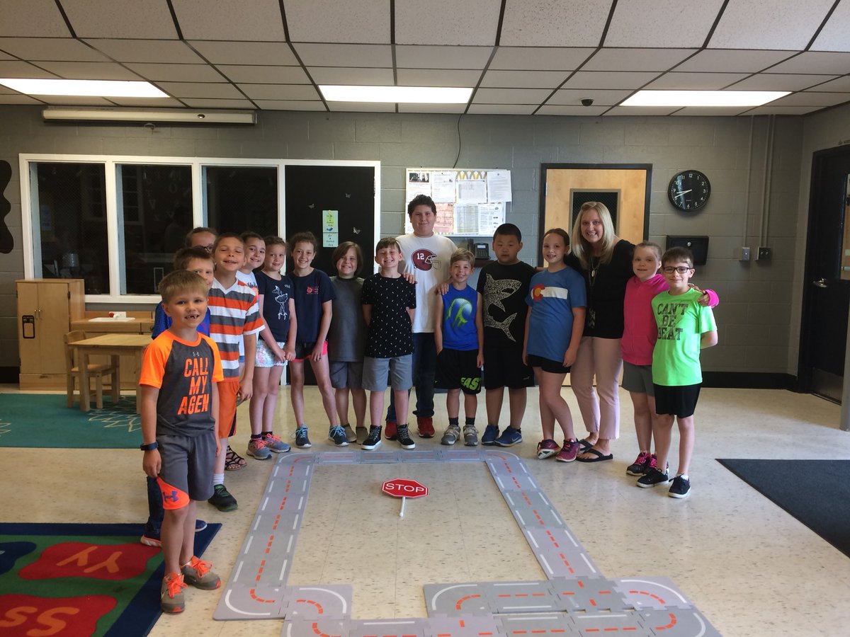Bell3rdgrade's tweet photo. Road building challenge winners! Thanks, #TDOT and Ms. Diana for an awesome safety presentation! #pvessuccess  @PVES_Panthers https://t.co/tuJfVOhNbF