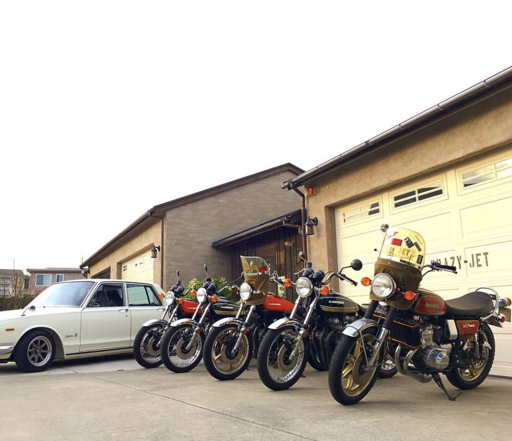 清木場俊介オートバイアクセサリー 清木場俊介、自宅ガレージのバイクコレクションを立て続けに紹介