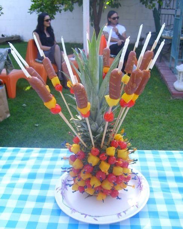 celisemccarthy's tweet photo. TBT - Not TOO long ago but my veggie dog pineapple centerpiece I made for a party is throwback as fuck. So - look at her gorgeosity & weep tears of jealousy! #charlesphoenix @_charlesphoenix #retrocenterpiece #atomicpineapple #pineapplecenterpiece #veggโฆ https://t.co/8iRaaSgN9P https://t.co/EeyV8M55Y8
