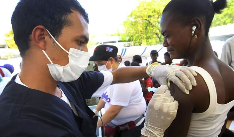 josh_mirondo's tweet photo. When you thought Cuban doctors are coming to massage you and they come to mean business 😂😂
#CubanChallenge https://t.co/6072KUpyjq
