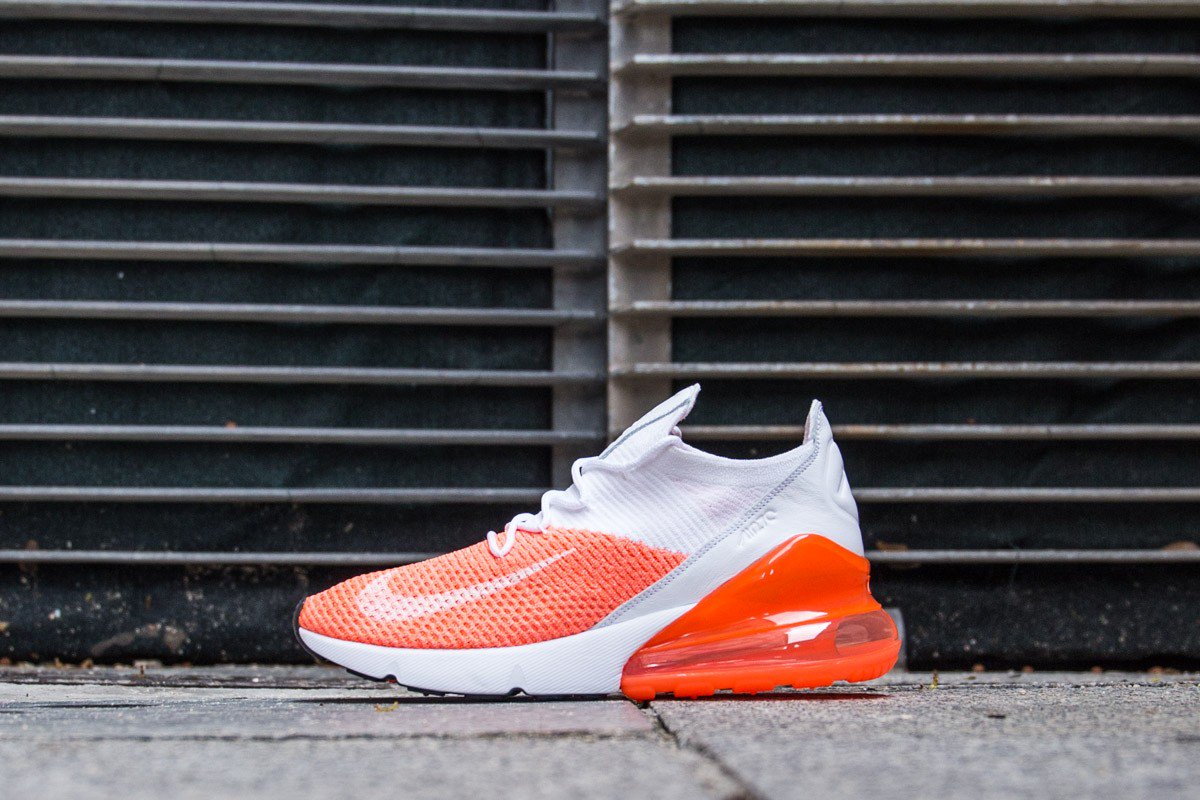 air max 270 flyknit crimson pulse
