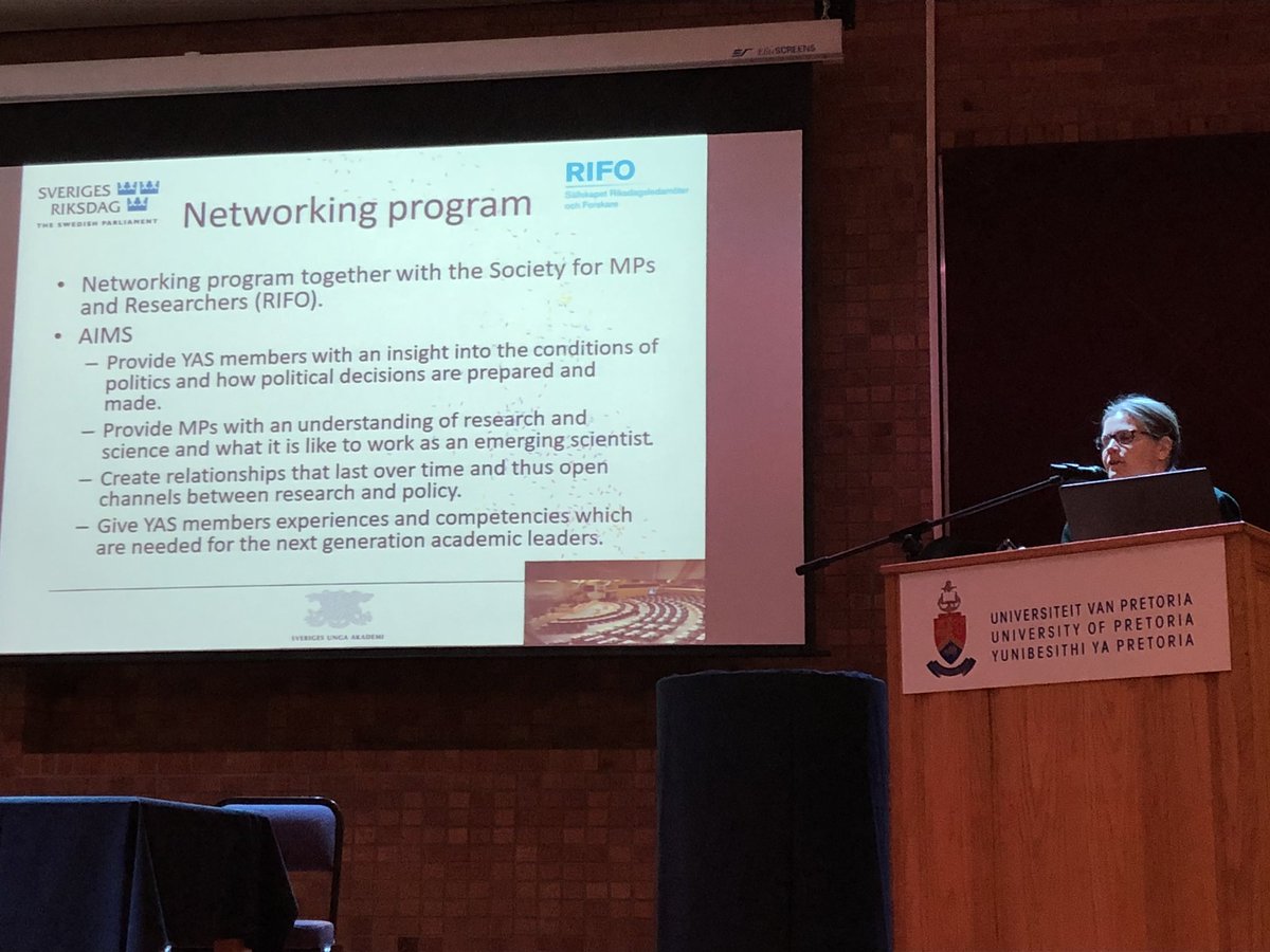 WibergMarie's tweet photo. Presenting the network program between @Ungaakademin and @rifo #sasuf https://t.co/AKIh9uwGU4