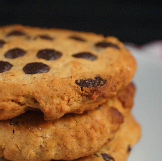 MIrecipes's tweet photo. So today is National Chocolate Chip Day! I really don't need any excuses to break out the cookies, so here are my Figgy Chocolate Chip Cookies... I'll go put the kettle on 😜 https://t.co/cZz0OyF3Ce
.
.
#NationalChocolateChipDay #dairyfree #vegan #cookies #chocolatechipcookies https://t.co/5mJxRHjoqg
