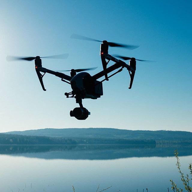 stratoscinema's tweet photo. Early morning. Catching sunrise in Leksand. #djiinspire2 #filmproduction  #leksand #dalarna https://t.co/tFunrvXMTs