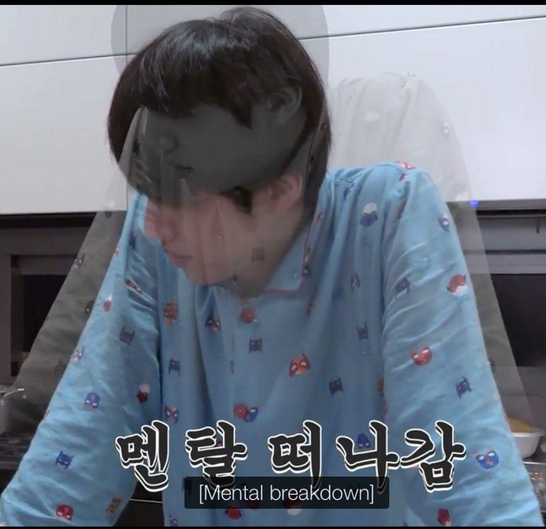 bts_pk_official's tweet photo. Do you think Bighit will drop something today ?

#IVoteBTSBBMAs @BTS_twt https://t.co/b8nd3OrA1l