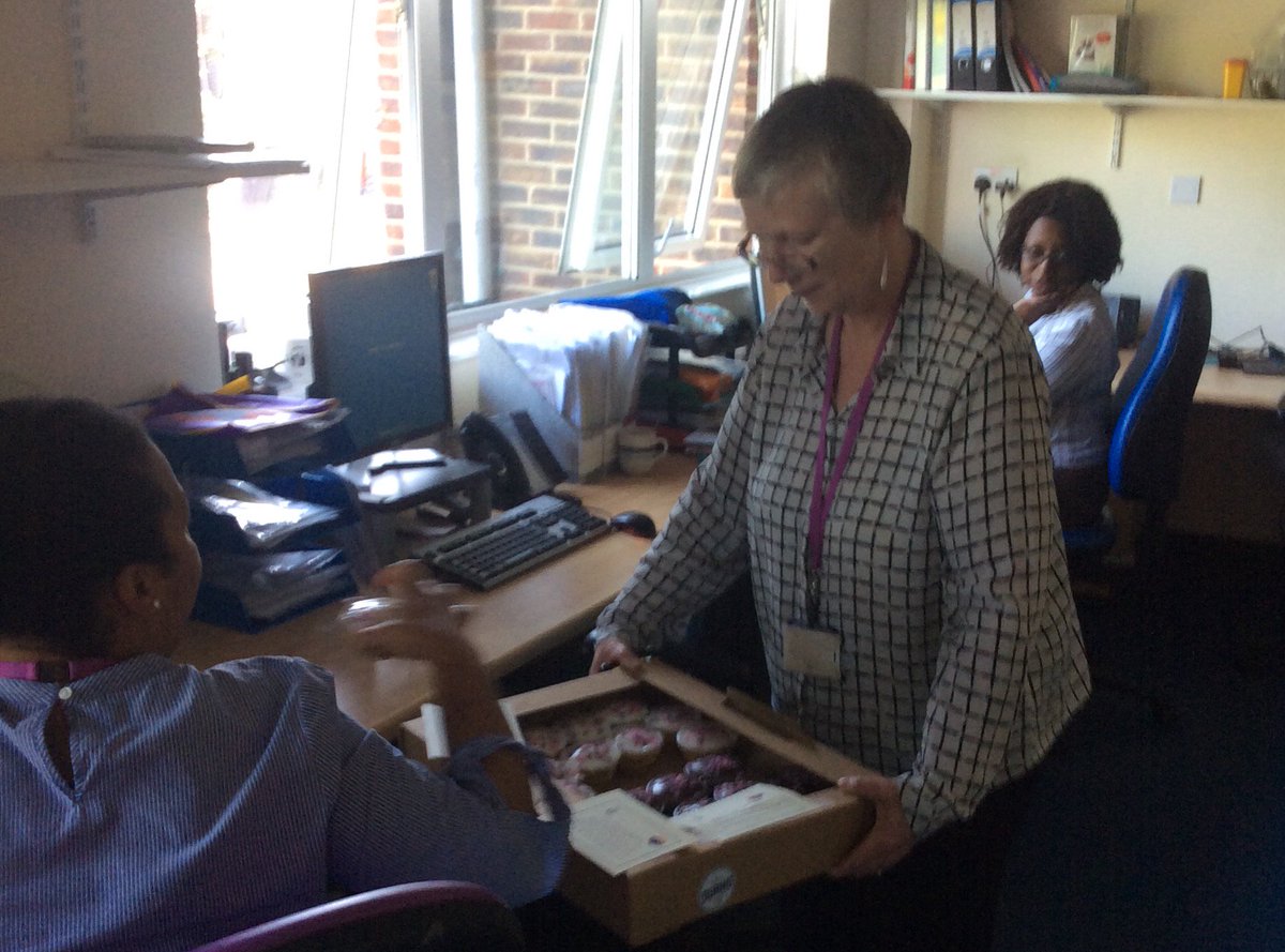 jane_00grant's tweet photo. Health Visiting team in Woodgreen loving the cakes.
Thankyou for all your hard work @WhitHealth on #IND2018 @SarahHa88622902  @lynda_rowlinson @HelenUnsworth5 @Sheena_Gofton #thisnurse . https://t.co/xn8i84R0j4
