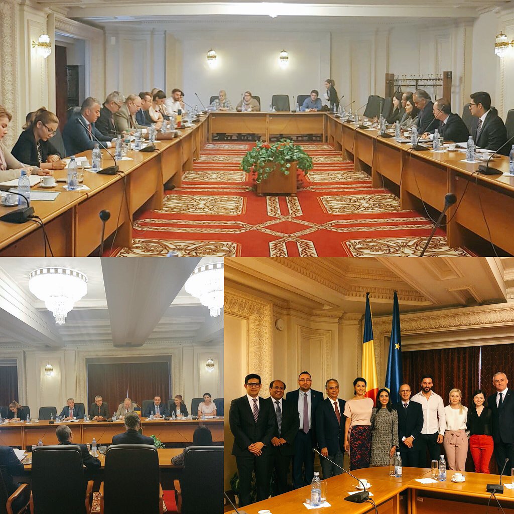 EmbaMexRum's tweet photo. Productivă întâlnire a Dep @VictorGiorgana și a Amb @ordorica_g cu #Președinții #ComisieiPentruPoliticăExternă @SenatRomania și ai #CamereiDeputaților din #România #DialogInterparlamentar #Cooperare #Prietenie  🇲🇽🇷🇴  #PopoareÎnfrățite #AcordulGlobalMx_UE https://t.co/VvYN8Rj7uC