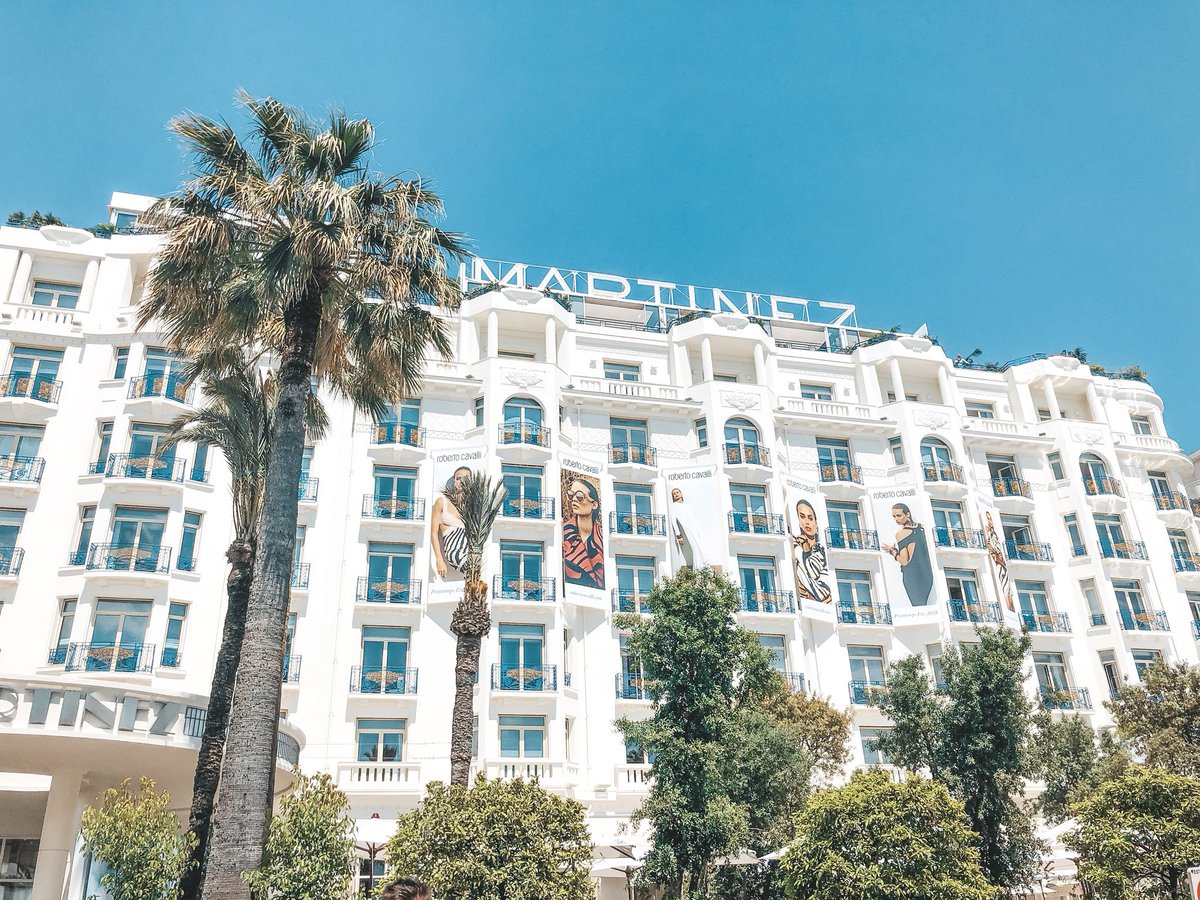 Bien arrivées avec <a href="/quadratus_anais/">Anaïs Quadratus Off</a> à Cannes w/ <a href="/lorealparisfr/">L'Oréal Paris France</a> ❤️