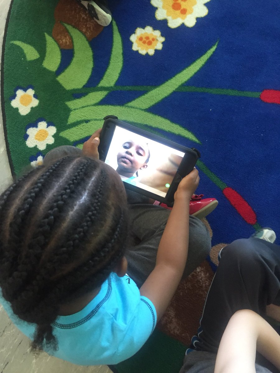 JessicaCabeen's tweet photo. @AmyLearn teaching how to reflect with @Seesaw today during #packintrain https://t.co/BSRmDf0JMo