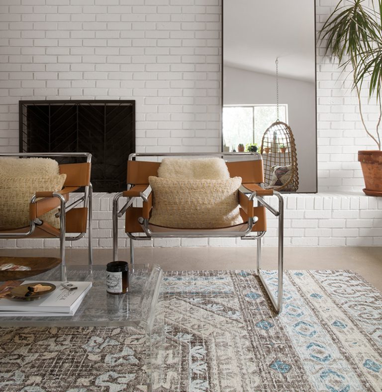 Desert mod interiors have been trending and we love it! See how to incorporate this look within your own home today #ontheblog. bit.ly/2jQENJ2