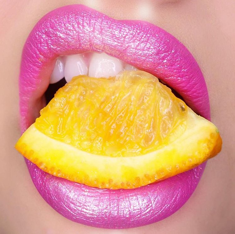 SoFragrance's tweet photo. Juicy💦

#LipsOnFire #MUA #Makup #MakeupArtist #Beauty #Lipart https://t.co/JeS0uedxJ8