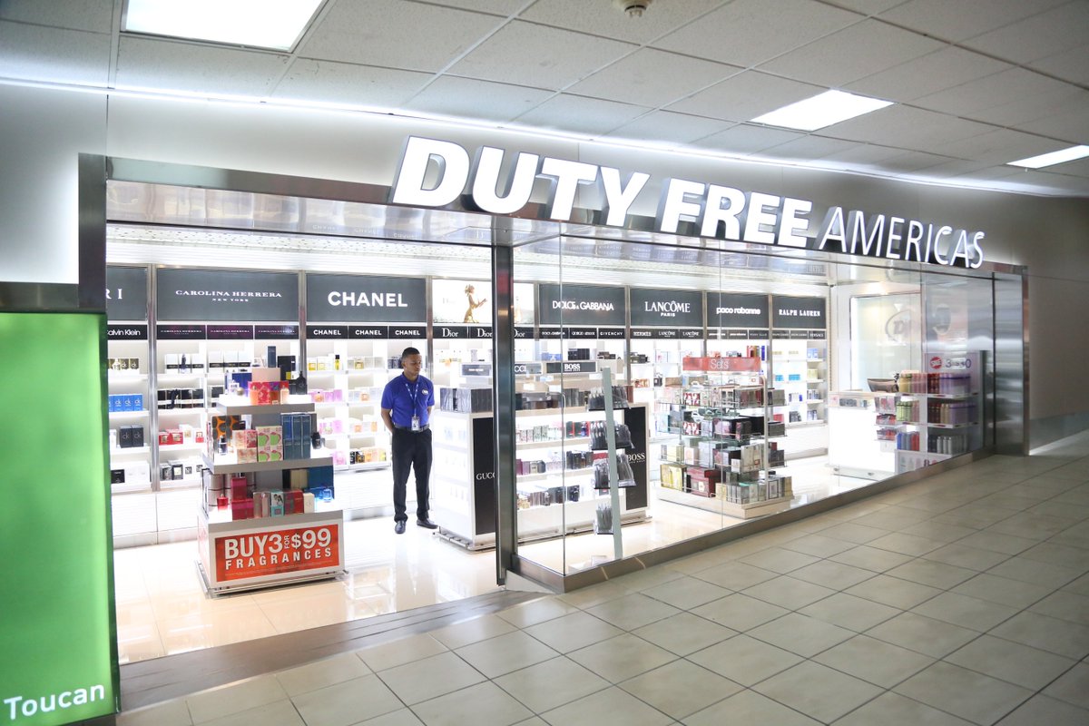 tocumenaero's tweet photo. Abrieron dos nuevas tiendas de @DFA en el #Duttyfree del #HubDelasAmericas (Satélite B). Mientras esperas, puede adquirir productos como licores, cosméticos, perfumes, entre otros. En Tocumen S.A. seguimos mejorando el servicio al pasajero. https://t.co/e65pfX6teH