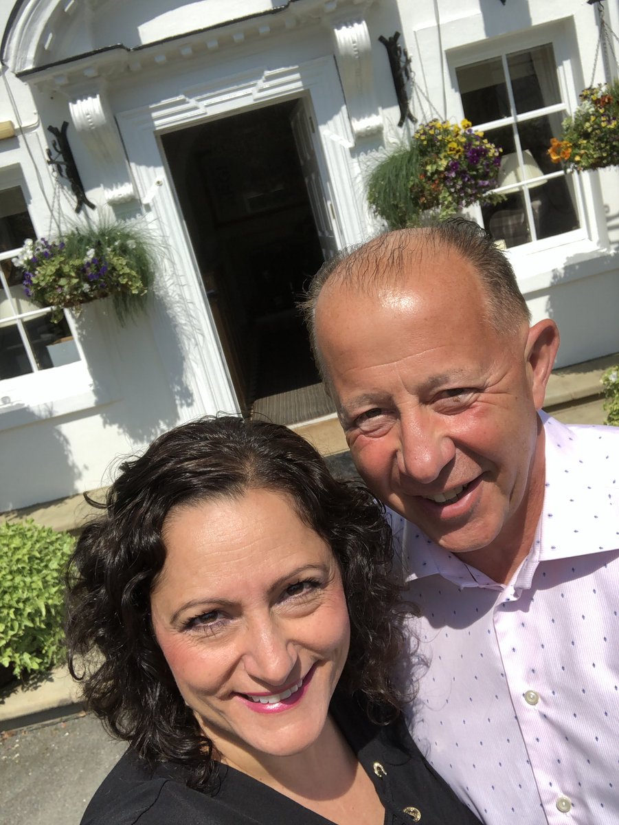 📈🚀Great meeting at our prestigious head office, beautiful historical Longbridge Manor with the best MD <a href="/BobParkerFLP/">Bob Parker</a> any business could have. Watch this space for explosive growth!📈🚀

#poweredbyargi #foreverproud #explosivegrowth #dianasdesignyourlife