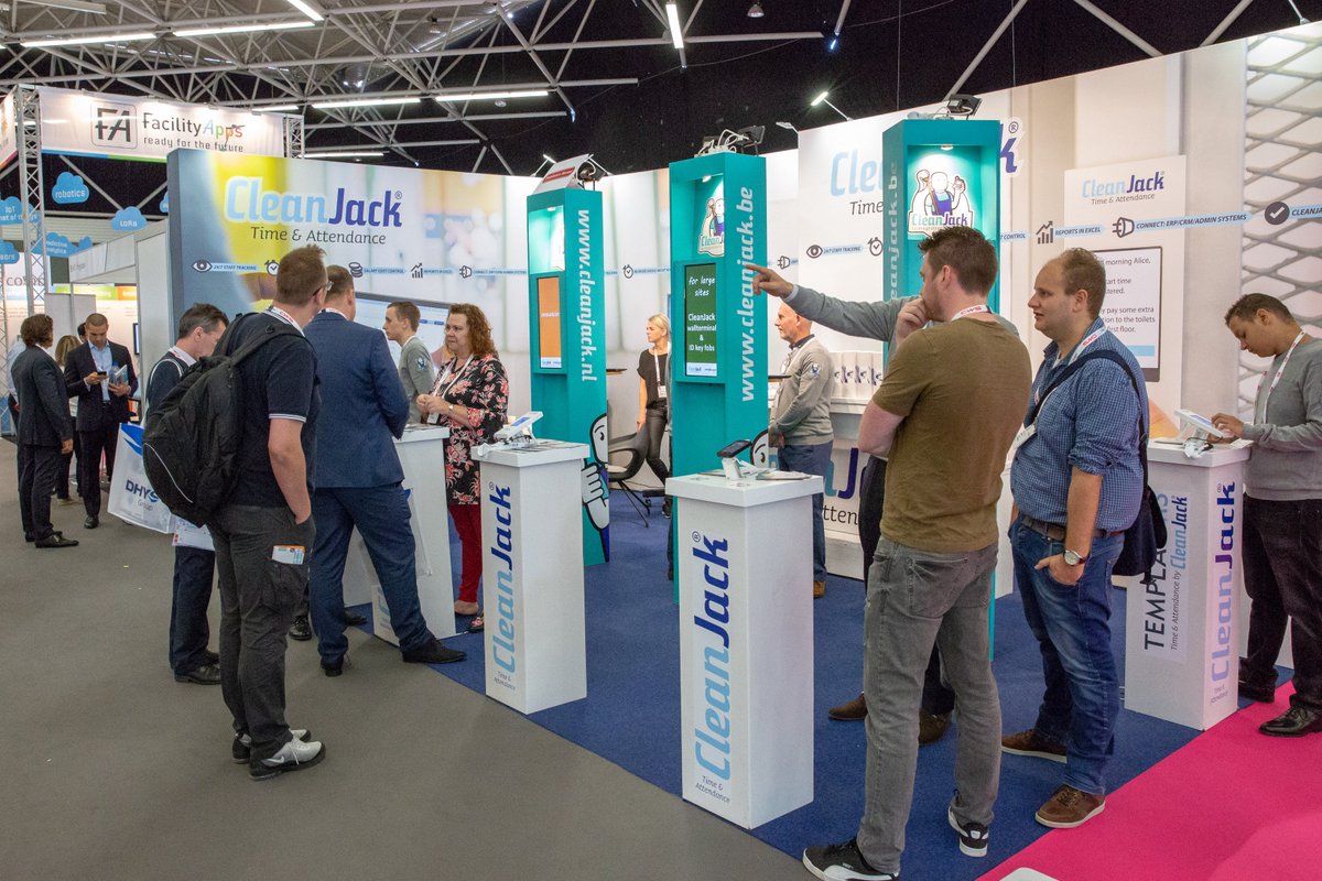 CleanJack's tweet photo. We sluiten een succesvolle eerste beursdag af. Veel bezoekers geïnteresseerd in #CleanJack #tijdregistratie. We zijn nog de hele week te vinden op stand 8.412. #interclean #amsterdam https://t.co/0aIuukxeub