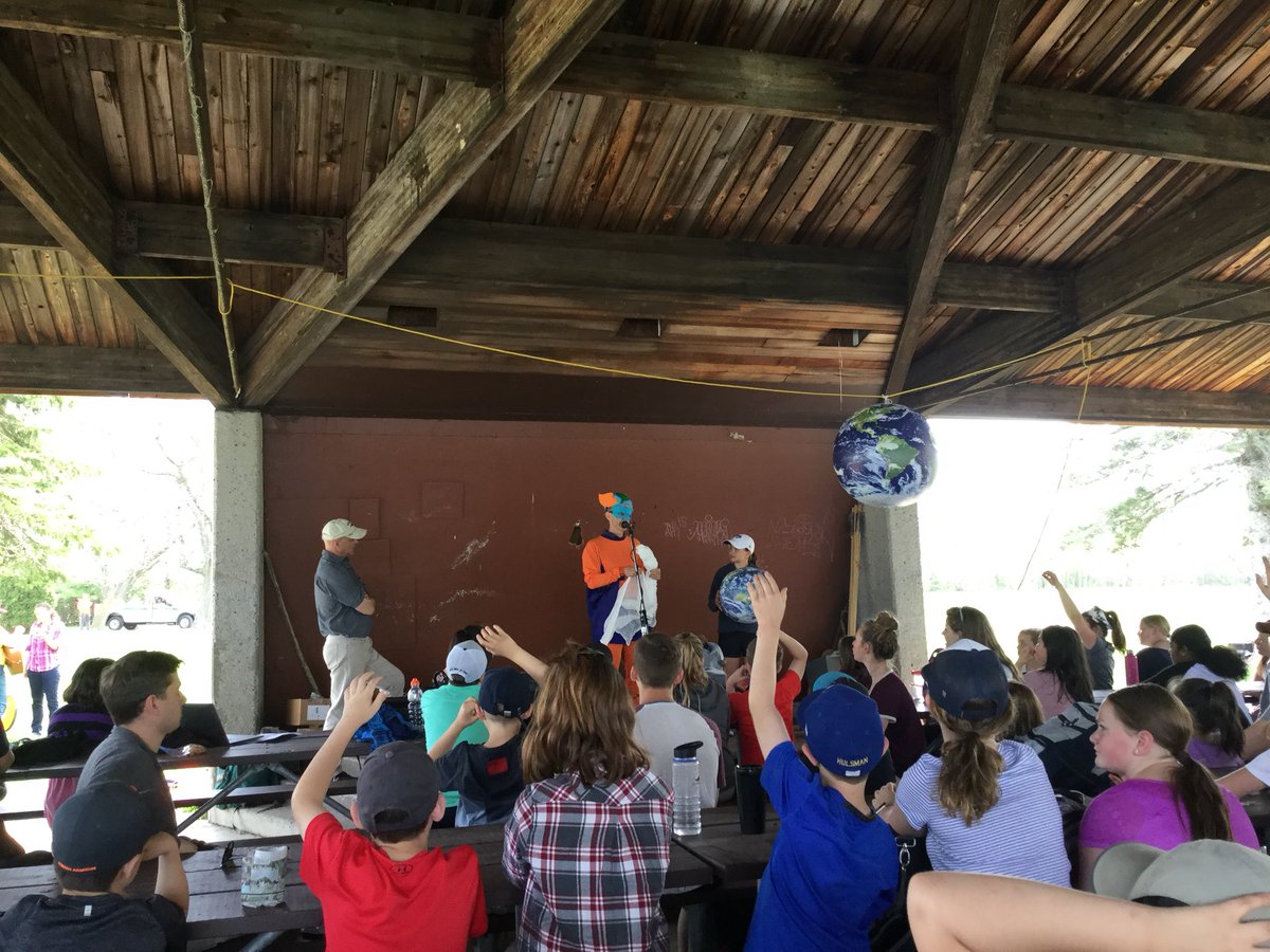 MariaKraemer8's tweet image. #STMTCourtice #learning about environment #beavermeadpark#funtime