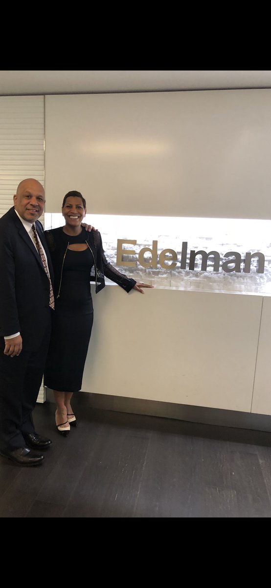 ProvostKimo's tweet image. Thanks to @MUCollegeofComm alumna Lisa Osborne Ross (‘84), President Edelman Washington, D.C. for our time together today. Looking forward to #DiederichExperience this October! Love the fact that her college award is displayed proudly in her office!