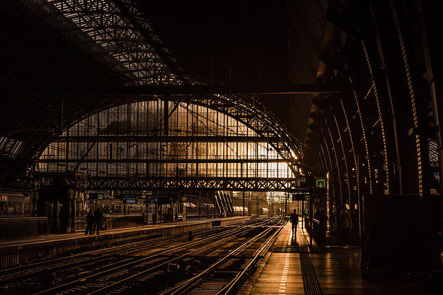 proxdir's tweet image. Fix-before-failure, predictive maintenance, smart metering, asset tracking have all been touted as the killer-apps of Industrial IoT for a long time. But what is IoT for unconnected things? Data! Learn more unacast.us/2HPaSj5