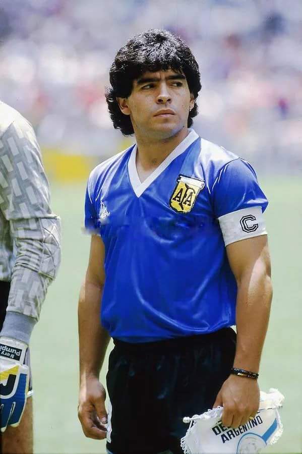 Relato del Tata sobre Diego en el '86: “Cuando terminamos de escuchar el himno, todos callaron, y oímos a Diego que a los gritos nos decía: “Vamos, eh, vamos que estos nos mataron a nuestros pibes. A nuestros amigos y vecinos”. 

José Luis Brown