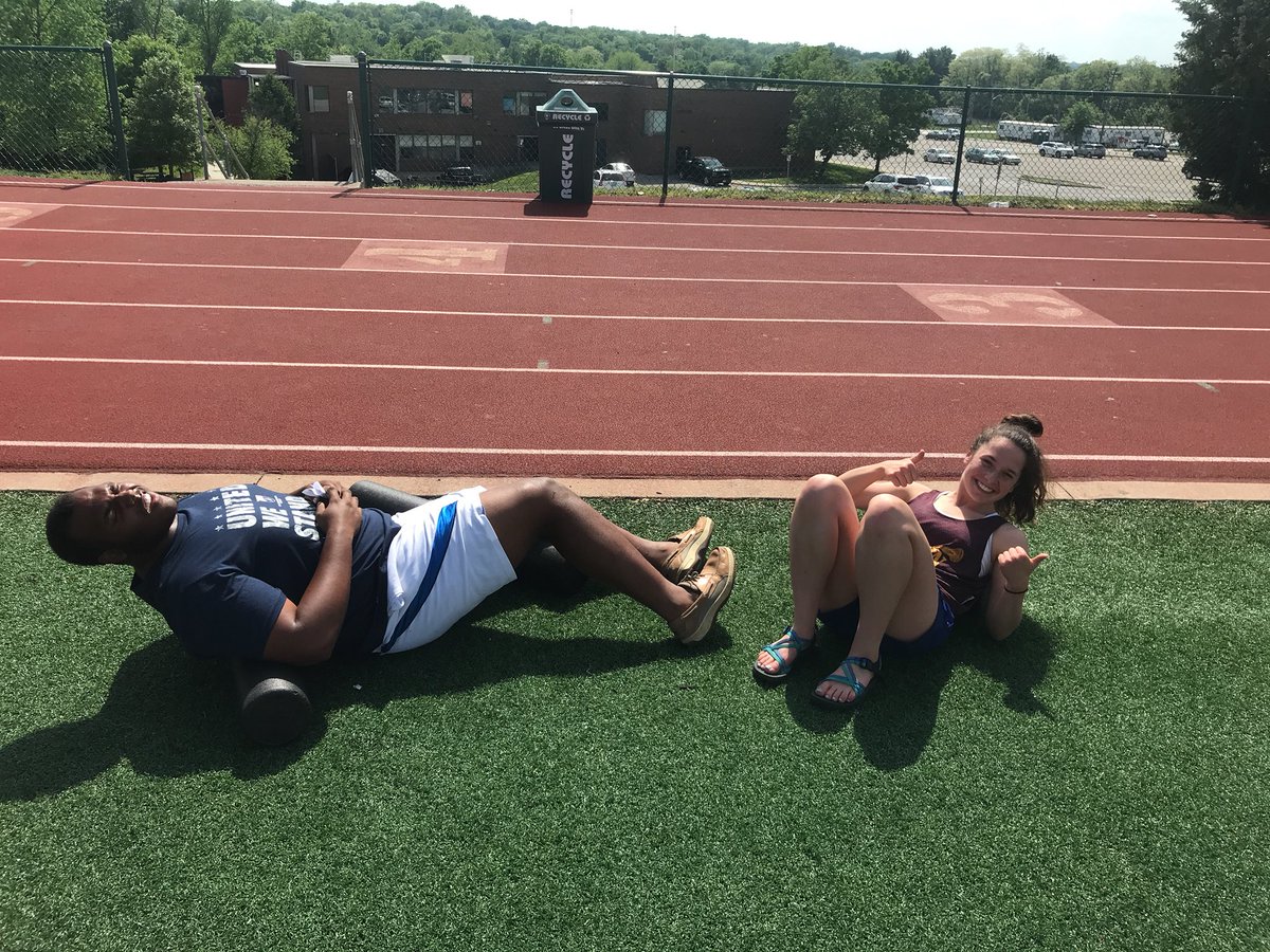 halfpriceturkey's tweet photo. Thank goodness we are rolling out!! #scavengerhunt @SportsMedTHS https://t.co/ScVQXeZyTq