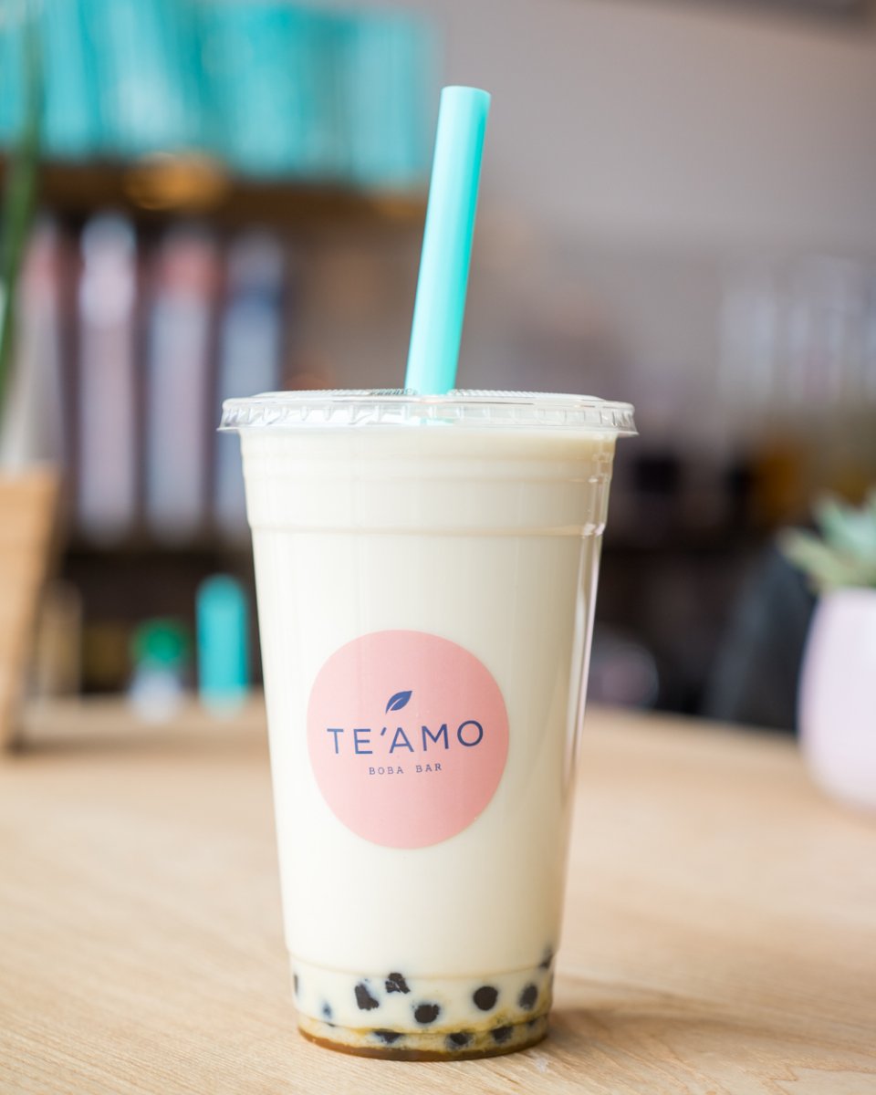 Organic whole milk and sweetened with natural mango puree; golden milk drink. #teamobobabar #shareateafallinlove