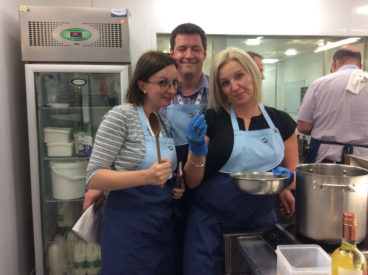 Great day - looking forward to day two #Advantage#ISSGreatPeople
<a href="/TonyPiercey/">Tony Piercey</a> <a href="/Hegley/">Paul Hegley</a> <a href="/Simonprice8/">Simon price</a> <a href="/dwbridge1/">David Bridge</a> <a href="/davidcullen1963/">David Cullen</a>