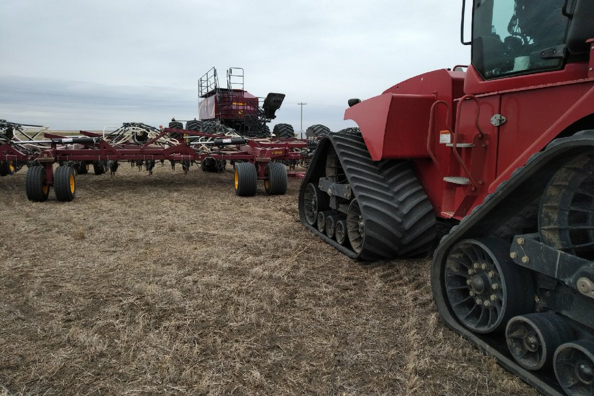earthalivect's tweet photo. 70-acre Soil Activator trial in Saskatchewan on Canola crops. The trial was installed by @V6Agronomy and @sixsouthacres using fertilizer inoculation method at seeding. Looking forward to the results! #SoilActivator #canola #organic https://t.co/igDY1bCSVc