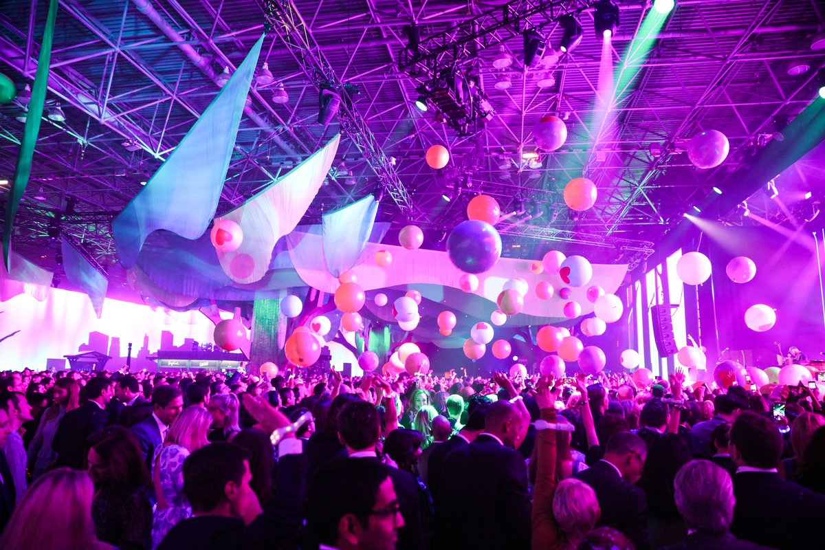 checkintech's tweet image. Wow, big night last night. Our teams were on-site at 7 events in 2 states with 250 iPads in use. Honored to be on-site at the largest fundraising event in New York. Close to 5000 guests and over 50 million dollars raised. #checkintech #events #nonprofitevents #nonprofit #charity