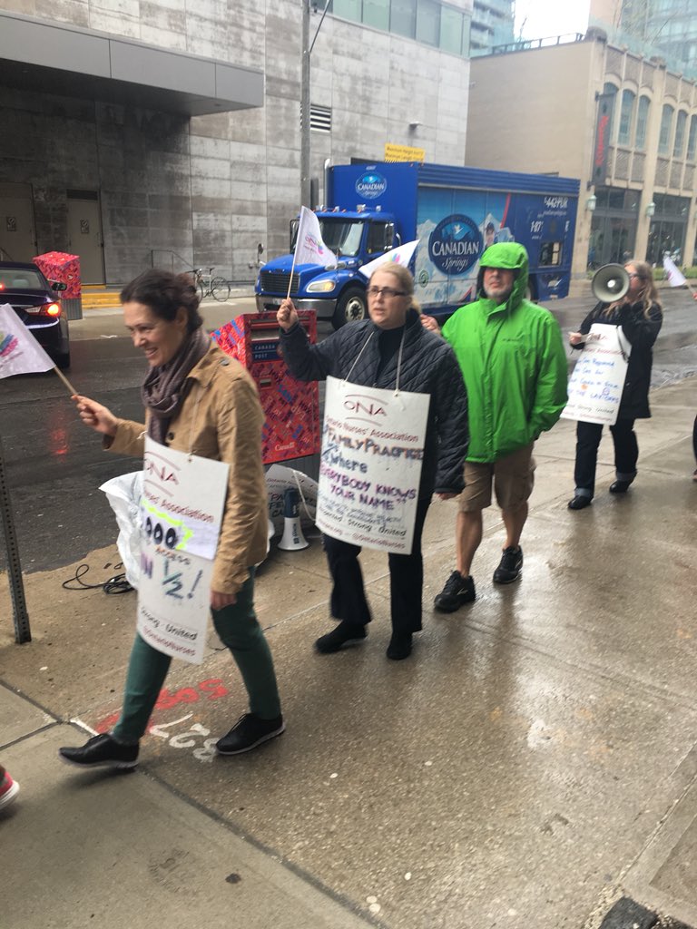 RNAO's tweet photo. Ontario needs more RNs in all sectors including primary care. Our CEO @DorisGrinspun is in support of @ONA rally against RN replacement. https://t.co/uW5scZUDyA