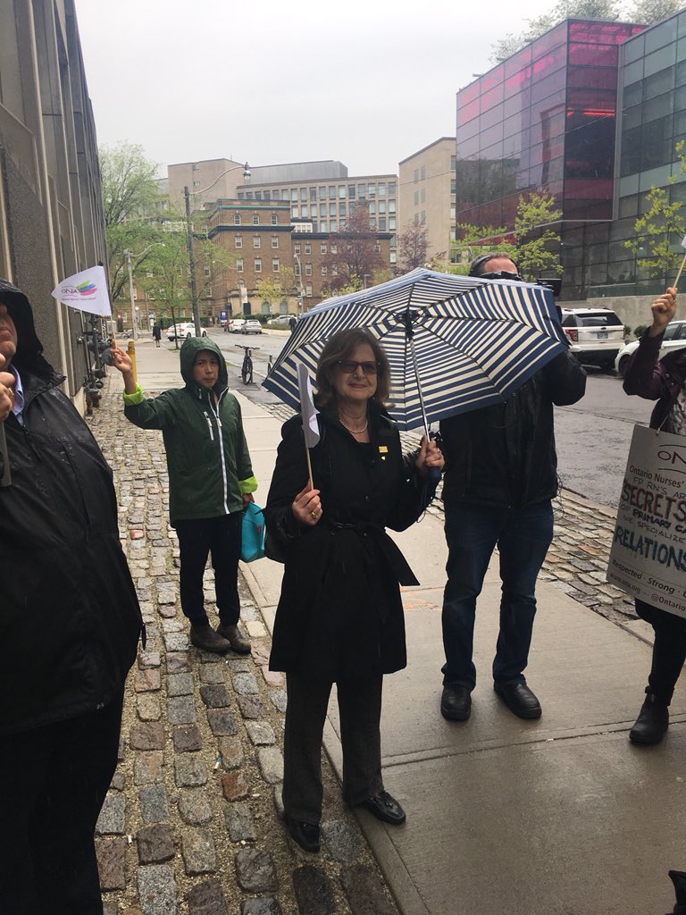 RNAO's tweet photo. Ontario needs more RNs in all sectors including primary care. Our CEO @DorisGrinspun is in support of @ONA rally against RN replacement. https://t.co/uW5scZUDyA