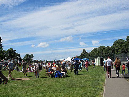 hwbigpicnic's tweet photo. Let's hope the weather on 10th June is as glorious as it was for the Hampton Wick Big Picnic last year. But we'll have fun whatever the weather (it poured down in 2016!!). https://t.co/1fqLII79wN