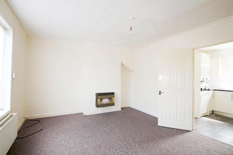 LeadersWestern's tweet photo. 3 bedroom house available on Stapley Road! Make sure you book in to view this outstanding #garden property before it's gone! https://t.co/po44794xb9 https://t.co/vzv5CpVQlt