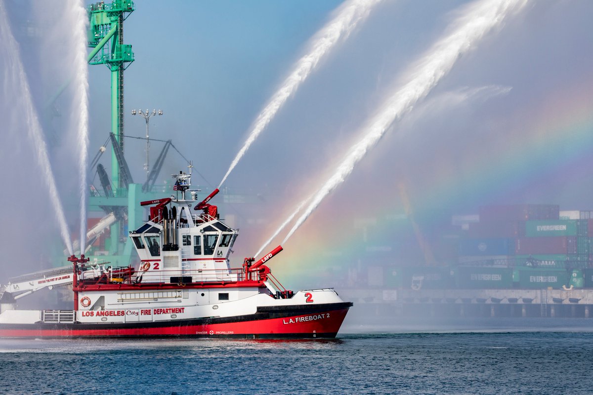 PortofLA's tweet photo. Did you know some of the world’s most powerful #fireboats can be found right here at the #PortofLA? Find out more on an episode of “Mega Marine Machines” featuring @LAFDSouth and @LAPortPolice -- coming soon to the @Discovery Channel! https://t.co/B4eZ0c0DTj