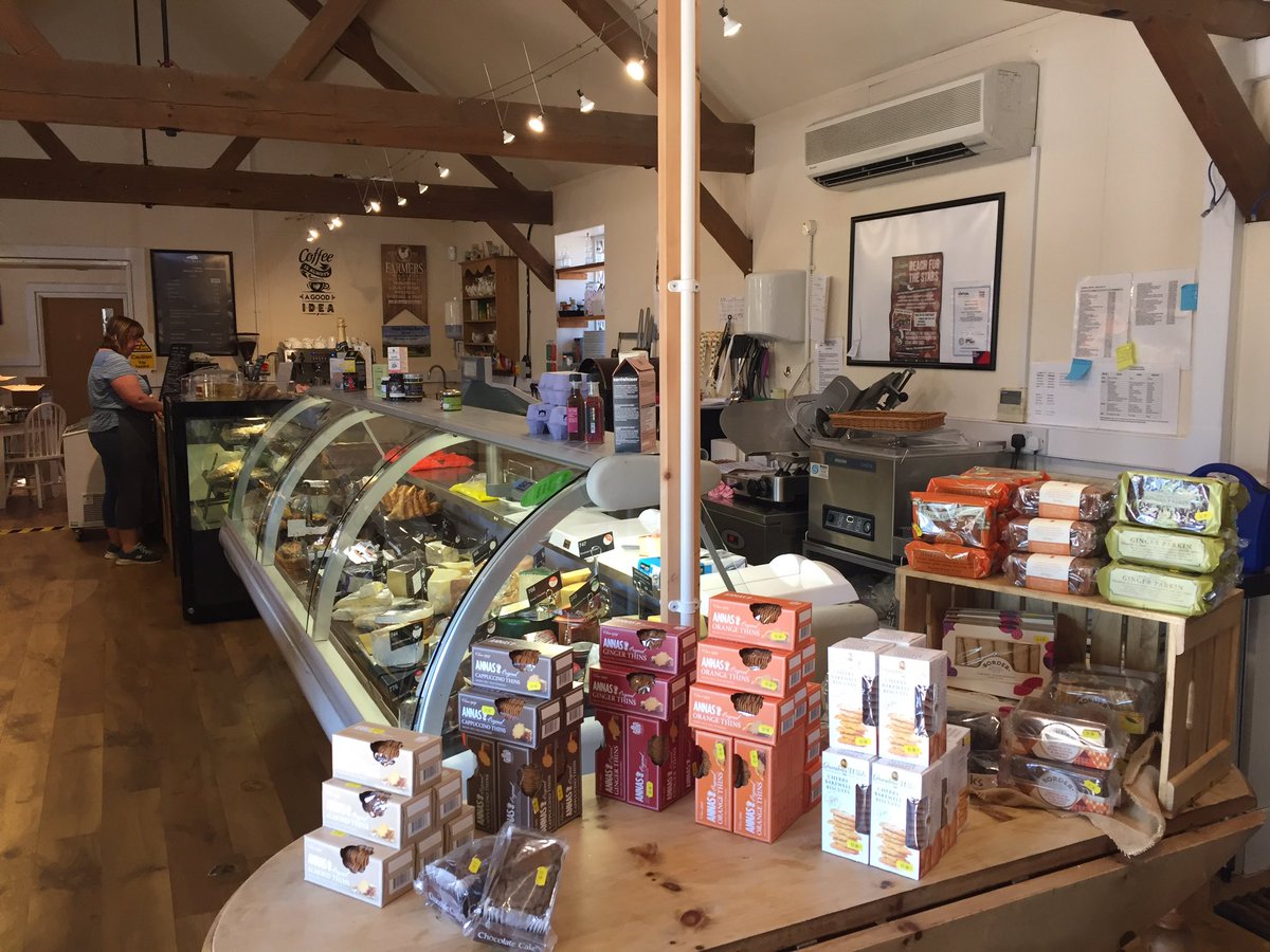 usdtrxio's tweet photo. Great rhubarb &amp; custard cake at @BarnCardington Farmshop. Joint venture between BedfordshireRuralCommunitiesCharity #BRCC &amp; @woburncf with Josh behind the brilliant butchery counter. His FlintstoneSteak is spot on for this BBQ weather &amp; #Cardington is a beautiful village https://t.co/Escd06qnrh