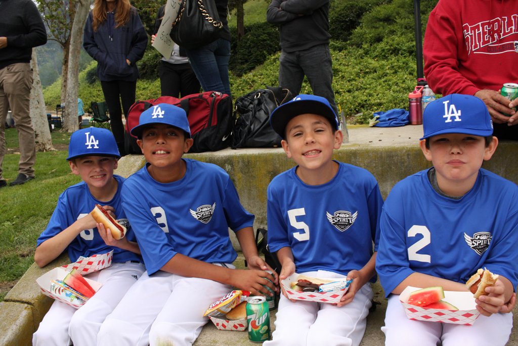 SpiritLeague's tweet photo. The athletes were a “hit”, the food was delicious, and the crowd…well, they were wild with excitement at our 3rd Annual Hit-a-thon last Saturday. Our athletes are amazing! #autismsports #autism #spiritleague #specialneeds https://t.co/7ZTuayumbf