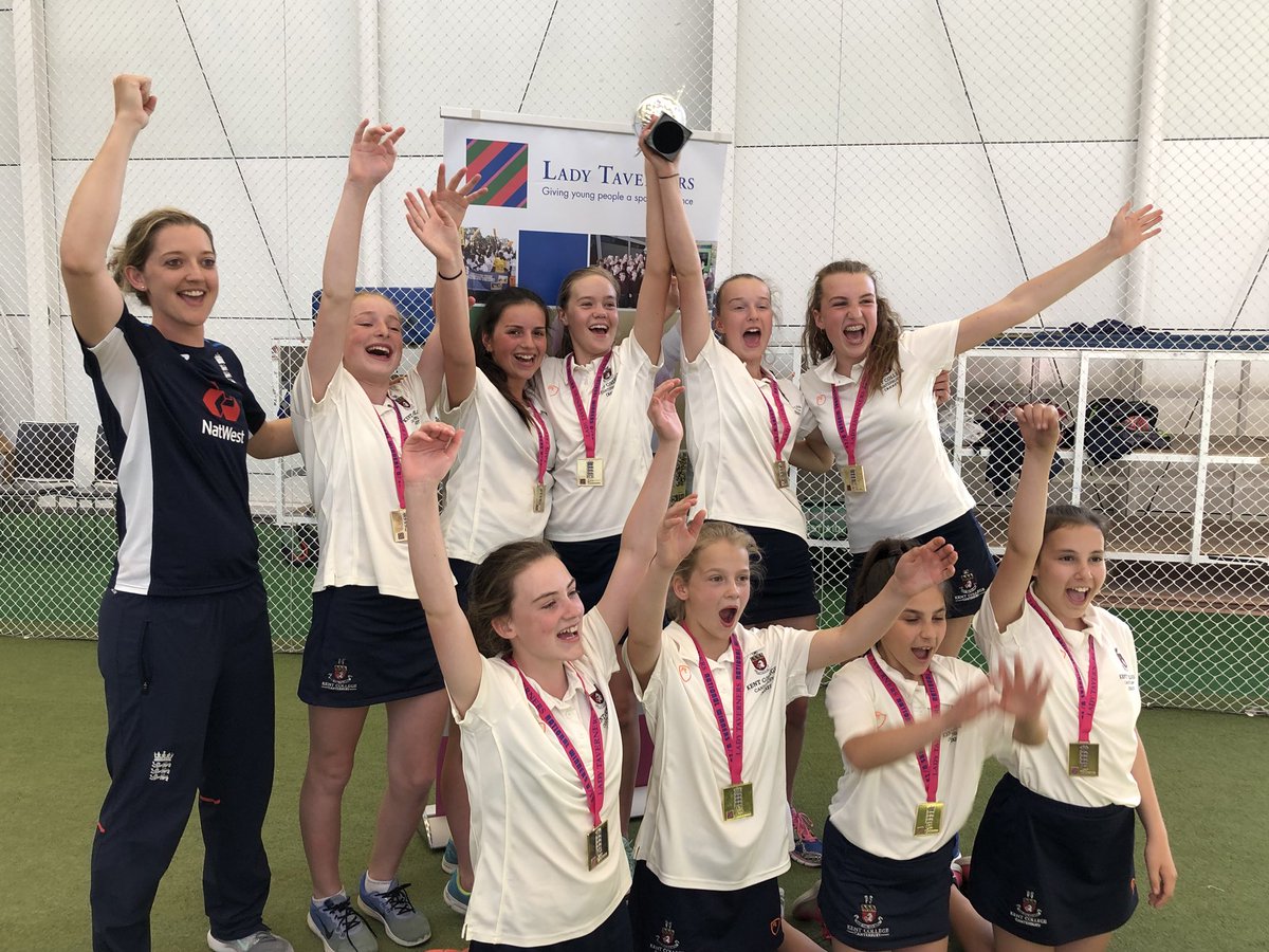 U13 Girls National Indoor Cricket Champions @kentcollegeuk @LadyTaverners @HomeOfCricket They played out of their socks!