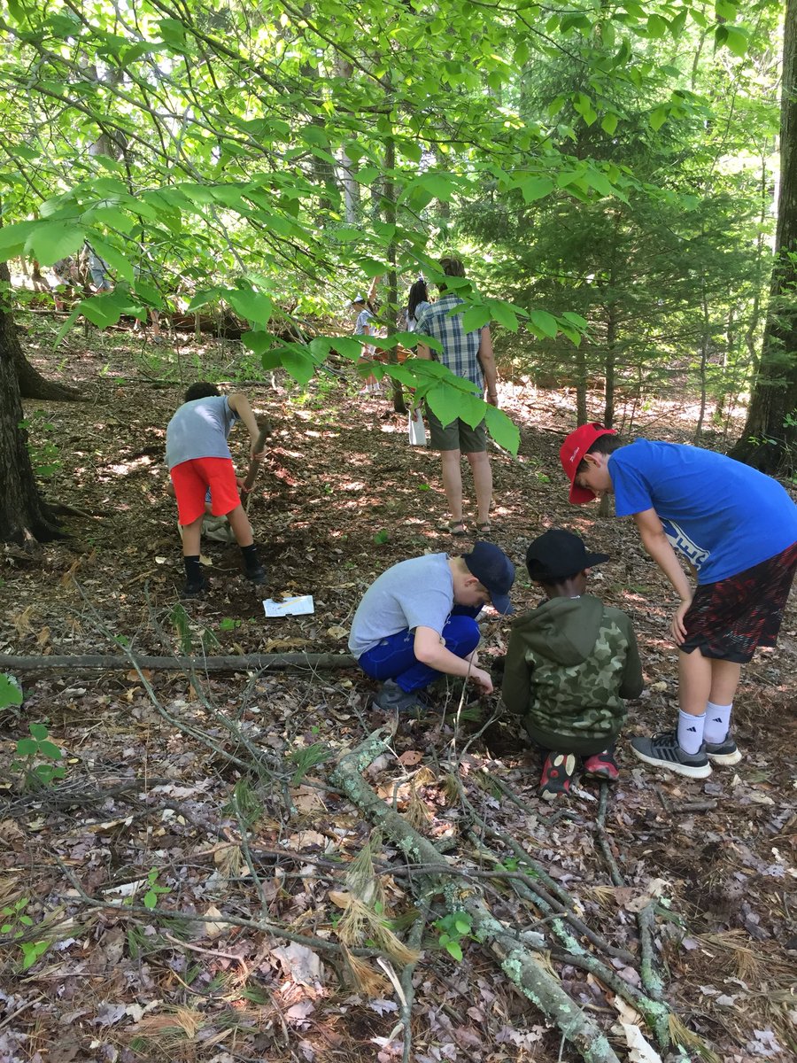 TaylorUESgrade5's tweet photo. Learning about forest ecosystems at Fernbrook Farms. https://t.co/cDKS97bKDg