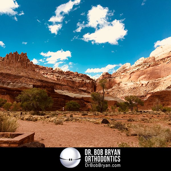 DrBobBryan's tweet photo. Capitol Reef in Utah. Stunning. #LehighValleyOrtho https://t.co/UYqvNgt5Z0
