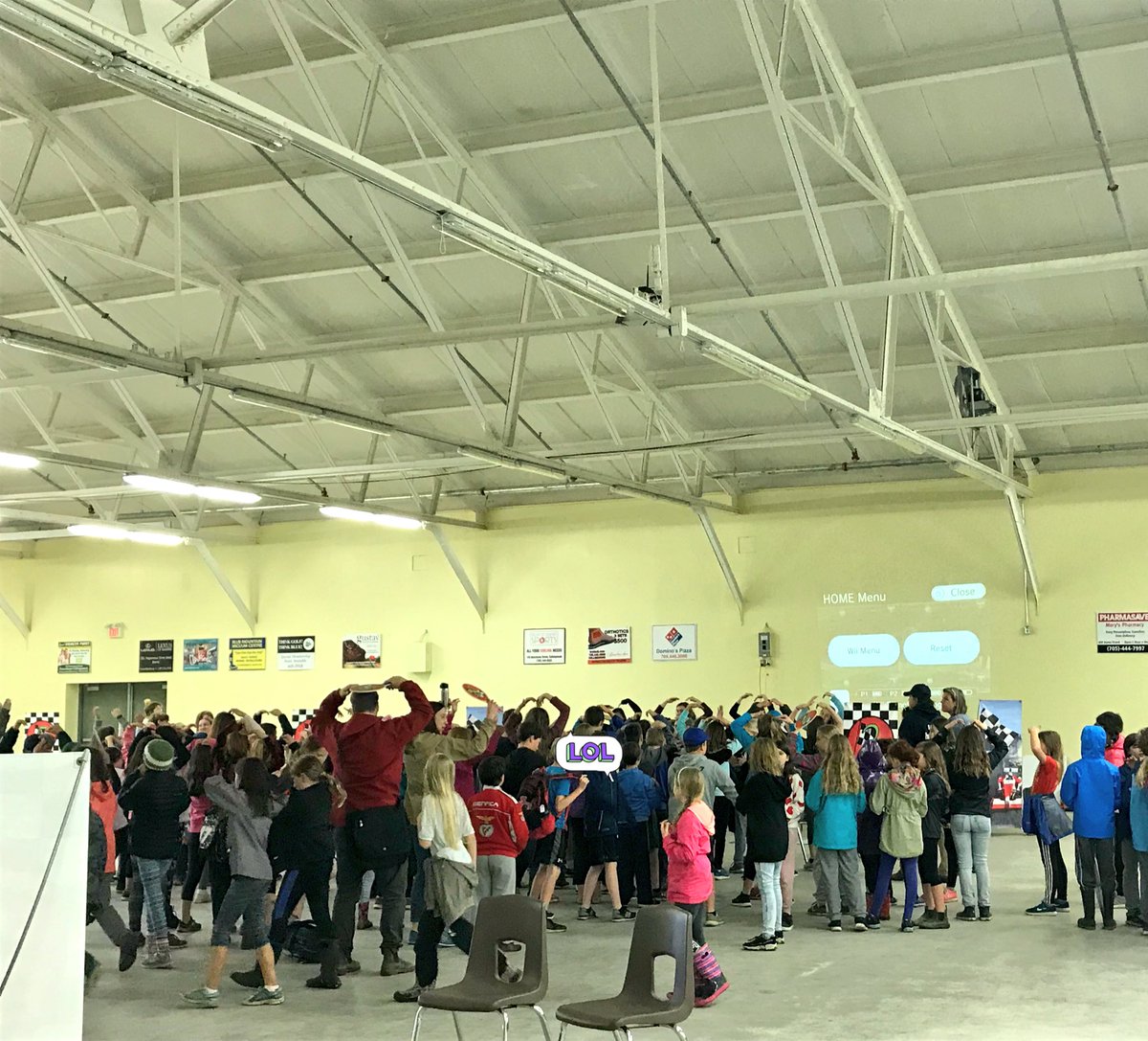 aobrien33's tweet photo. Grade 5 students in @TownCollingwood dancing to the #YMCA at the RACE against drugs event! @SMDhealthunit @YMCASM @YGAPOntario #GambleScramble https://t.co/F2YeKv8cRL