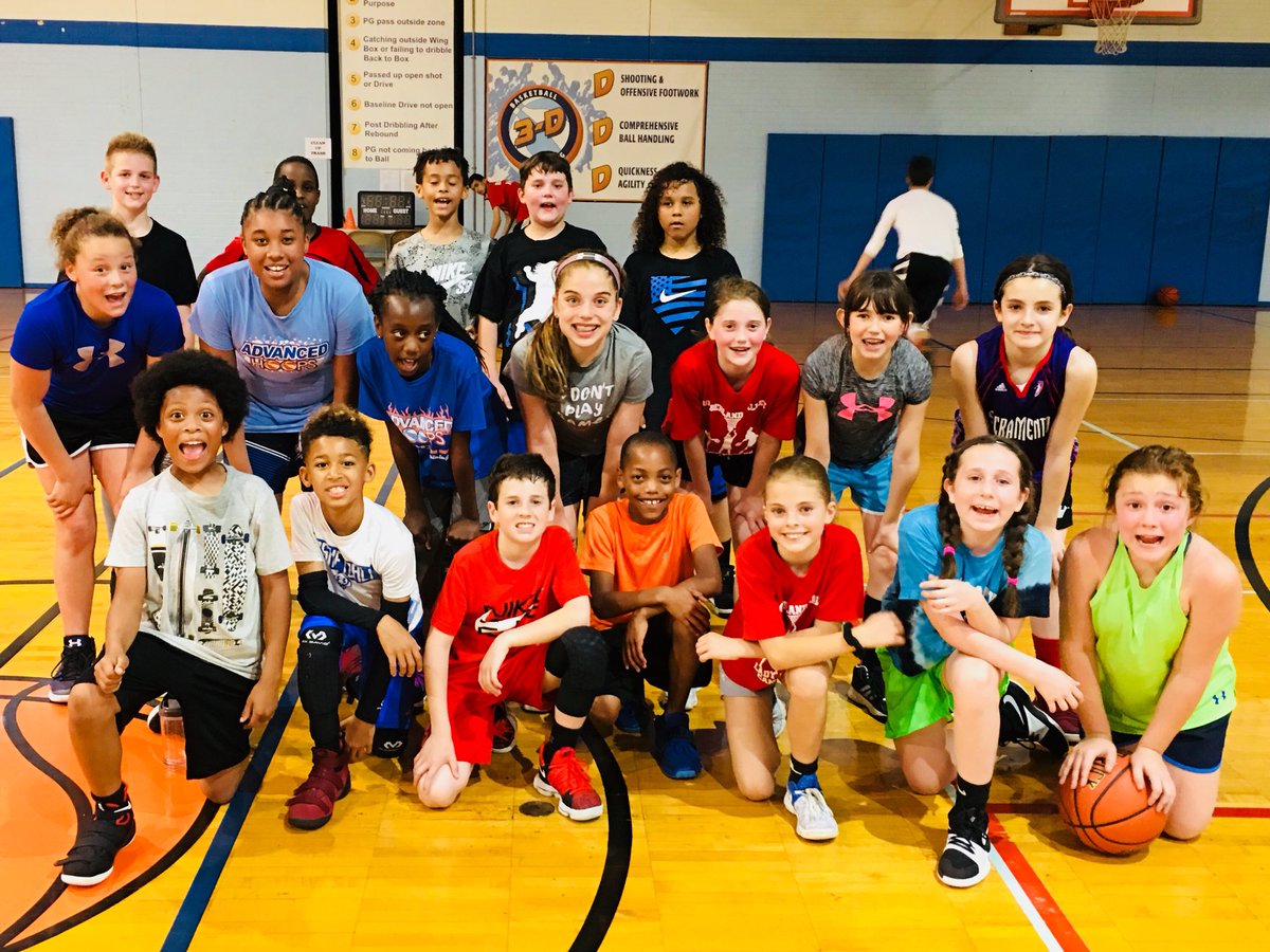 AdvancedHoops1's tweet image. Our 10U Girls (Berkheimer) and our 10U Boys (Barbush) had some fun scrimmaging each other at practice last night!

#advancedhoops #aaubasketball