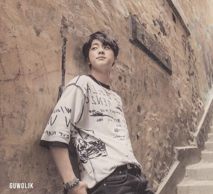 biersackgirlx's tweet photo. Army tiene prohibido olvidar éstas fotos de Seokjin. 

THANKS JIN 💕

#iVoteBTSBBMAs @BTS_twt https://t.co/QeYXjTkt0o