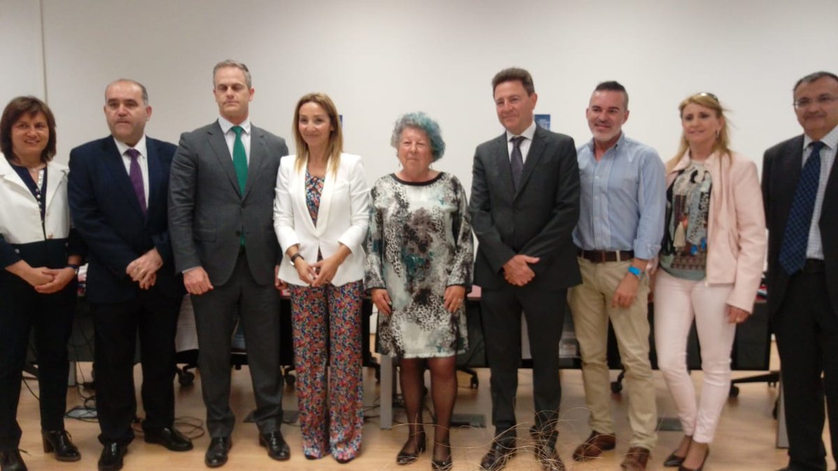 AMA_Alicante's tweet photo. Coloquio sobre #mediación como instrumento para la gestión y resolución de #conflictos .Status Quo y mirada de futuro. El Derecho a la Mediación, hagamos que realmente sea eso, un #derecho para la ciudadanía. https://t.co/jHEWRHbpu5