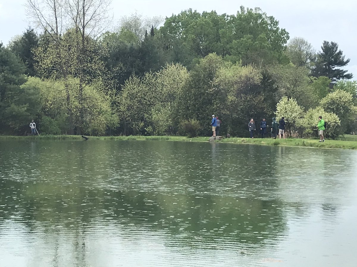 hcoutdoored's tweet photo. Thanks to Rich and Jill Lakins for allowing us to #fish the Sands pond. #outdooreducation #shsmenvironment @alcdsb @holycrossstudentcouncil @holycrosscss https://t.co/P3DlrXVrFS