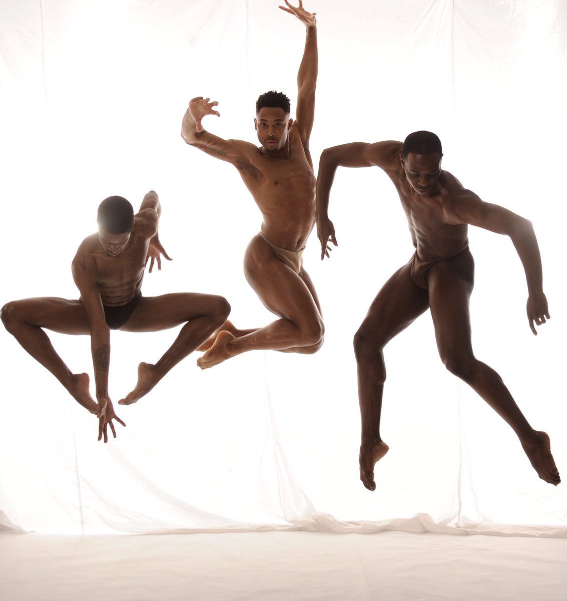 BADBOYSofBALLET's tweet image. #badboysofballet 📷: Steve Vaccariello #capezio